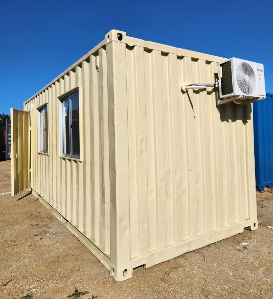 Contenedor maritímo Oficina 24m² ( Ref: 10882 )